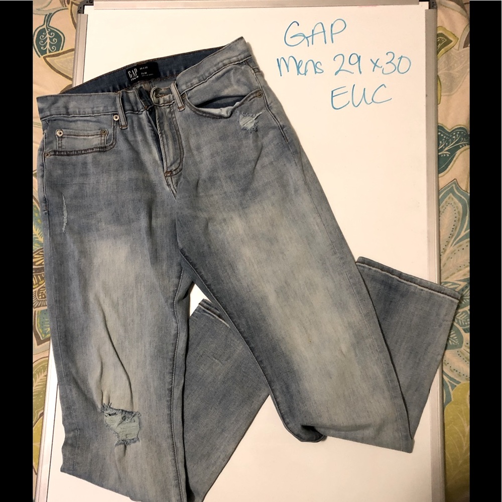 Men’s denim jeans. 29 X 32. Never worn.